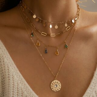 collier tour de cou multirangs