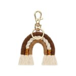 Porte cle arc en ciel macrame 1