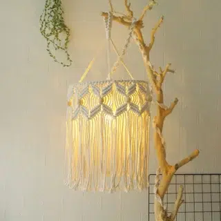 Suspension boheme en macrame