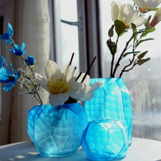 Vase Sculpte en Verre bleu
